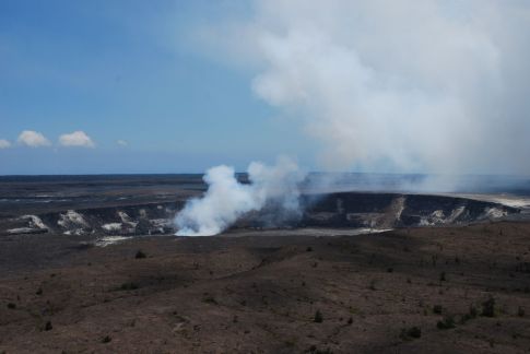 Smoke coming from the Halema'uma'u Crater, after the eruption in march 2008